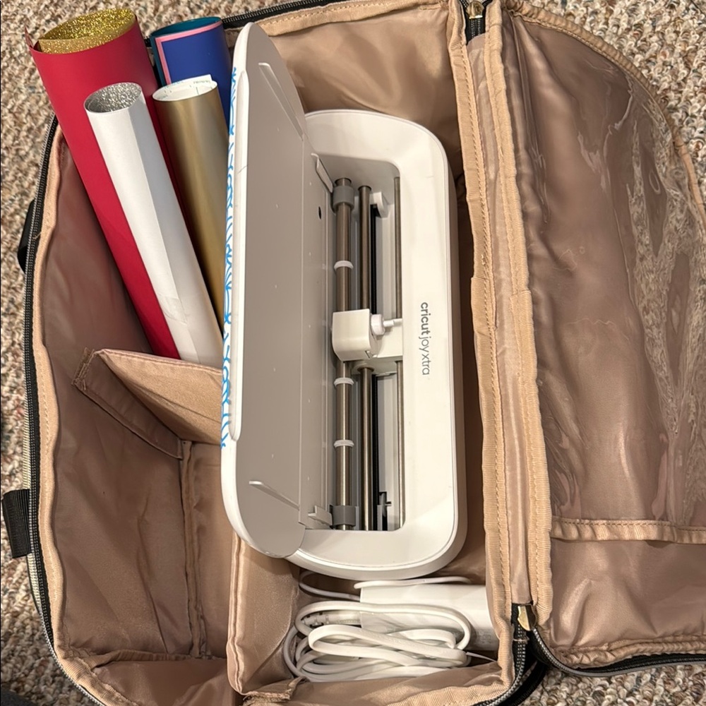 Cricut Joy Xtra with Tan and White Storage Bag for Organization